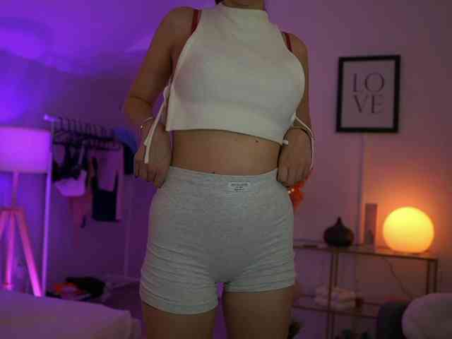 GlowingKatee