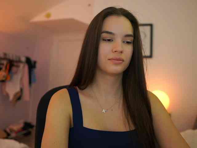 GlowingKatee