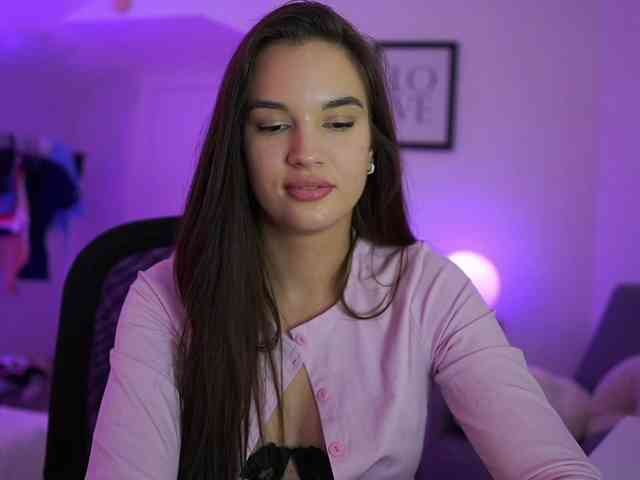 GlowingKatee