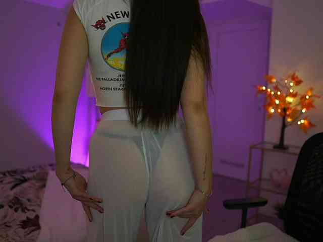GlowingKatee