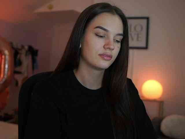 GlowingKatee