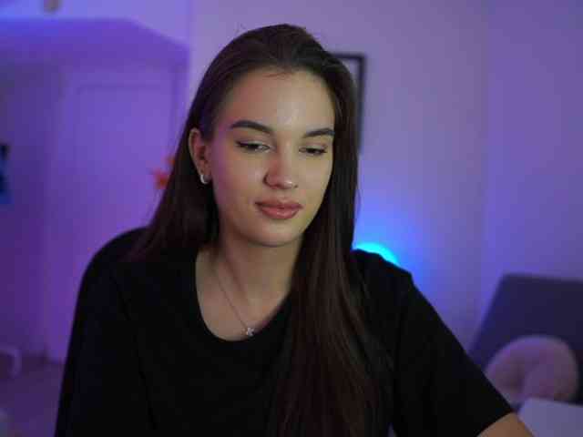 GlowingKatee