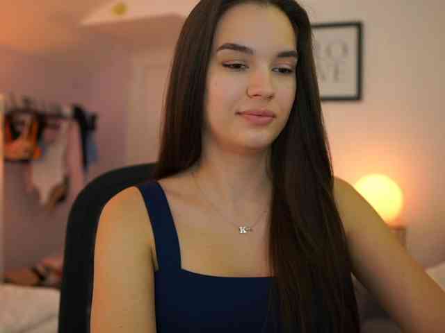 GlowingKatee