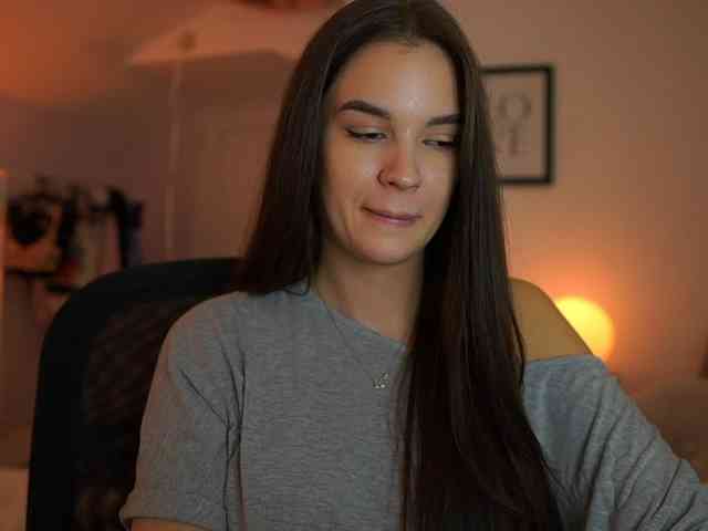 GlowingKatee