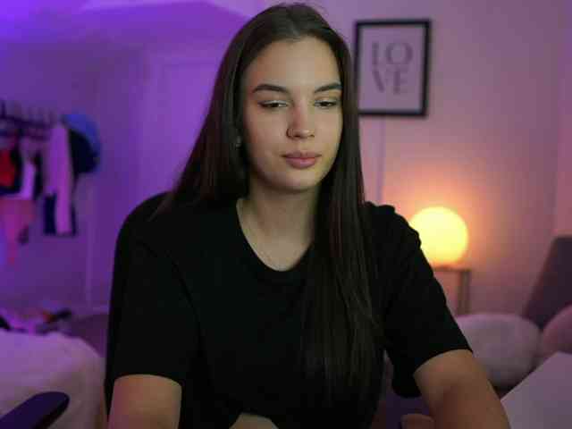 GlowingKatee
