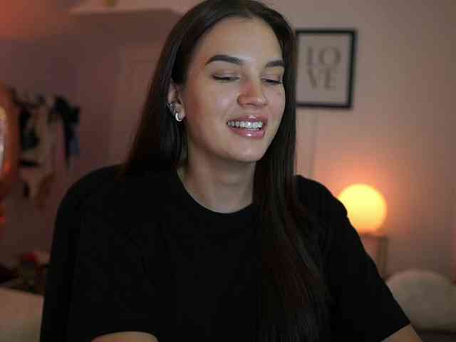 GlowingKatee