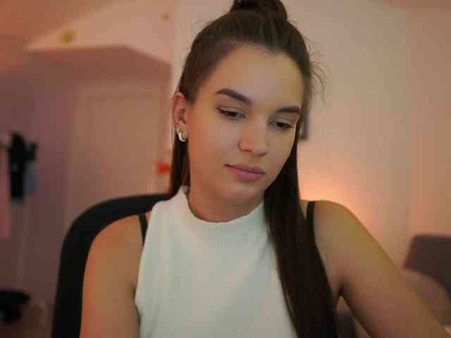 GlowingKatee