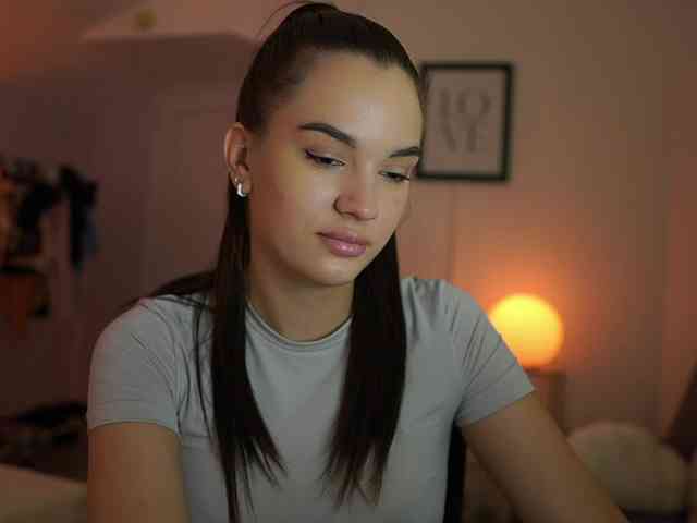 GlowingKatee