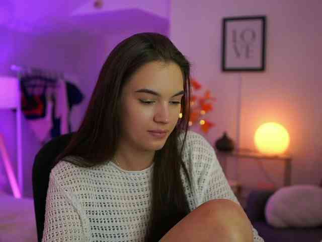 GlowingKatee