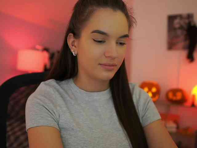 GlowingKatee