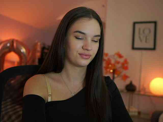 GlowingKatee