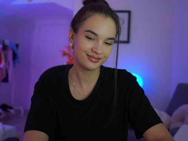 GlowingKatee