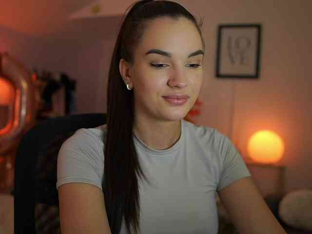 GlowingKatee