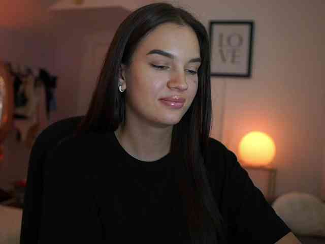 GlowingKatee
