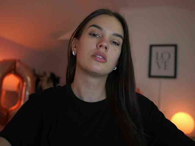 GlowingKatee