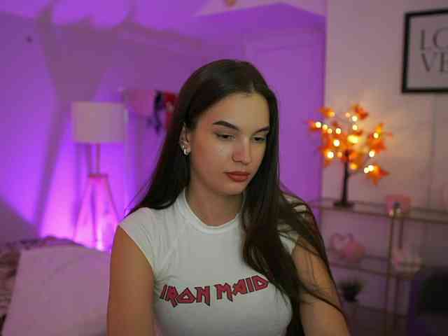 GlowingKatee