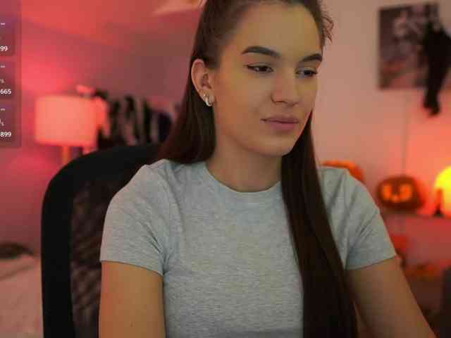 GlowingKatee