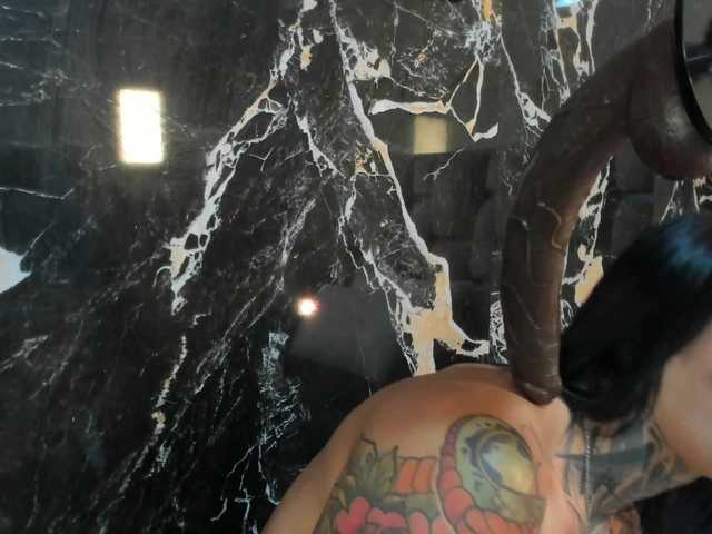 charol23 live cam on BongaCams