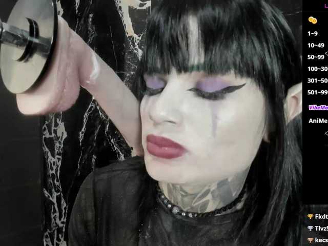 charol23, en directo ahora en BongaCams