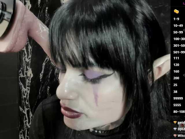 charol23, en directo ahora en BongaCams