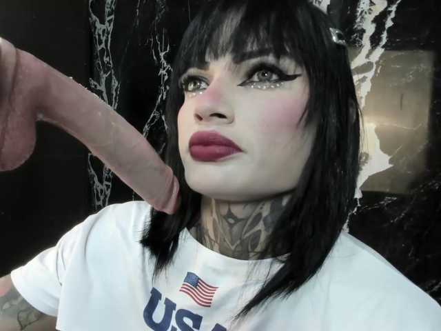 charol23 live cam on BongaCams