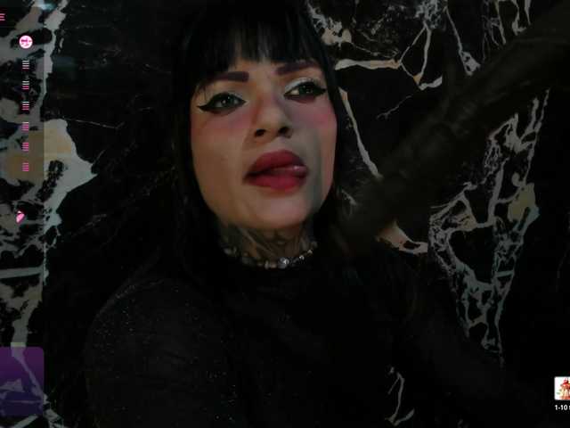 charol23 live cam on BongaCams