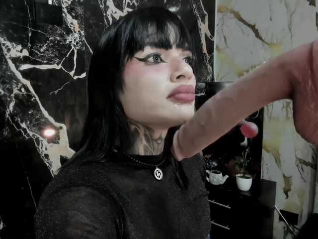 charol23 live cam on BongaCams