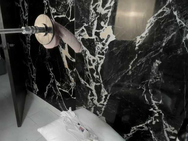 charol23 live cam on BongaCams
