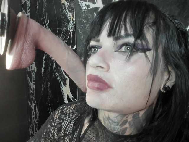 Charol23