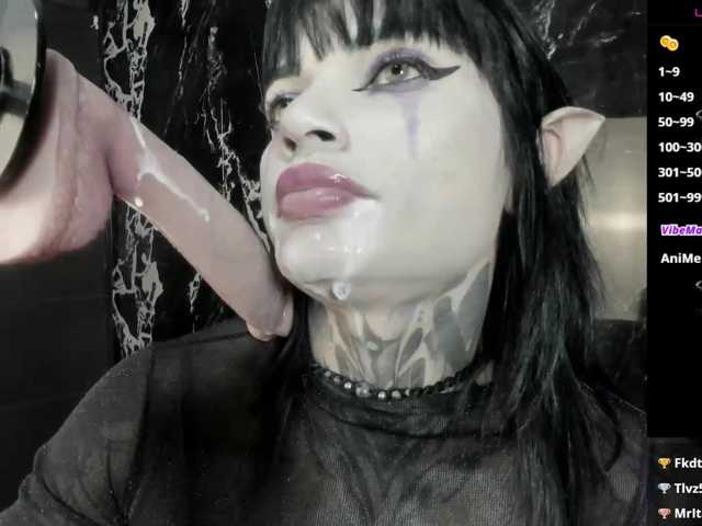 charol23, en directo ahora en BongaCams