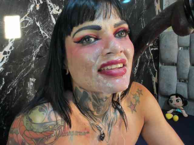 Modelo: Charol23