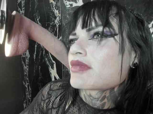 Charol23 webcam