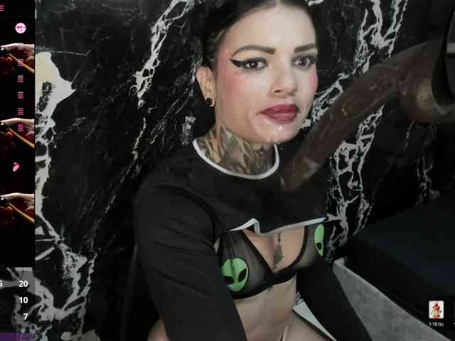 Charol23 webcam