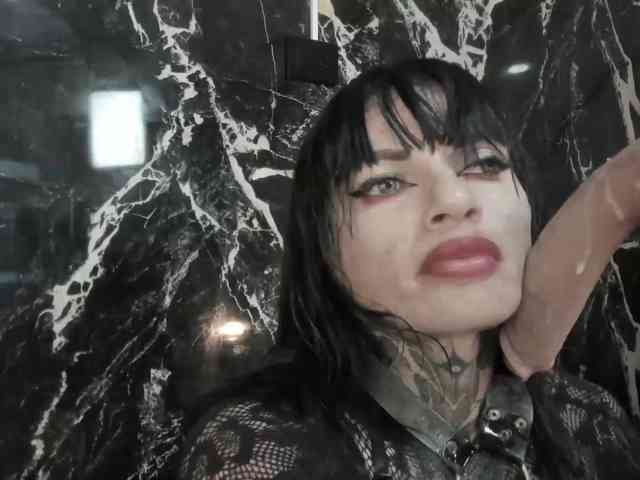 Charol23 webcam