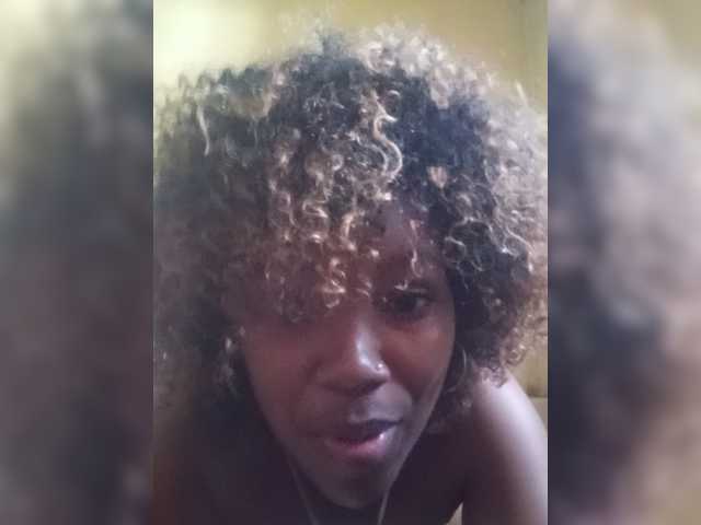 Aminah1 webcam