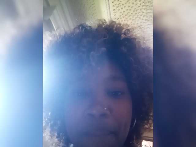 Aminah1 live cam on BongaCams