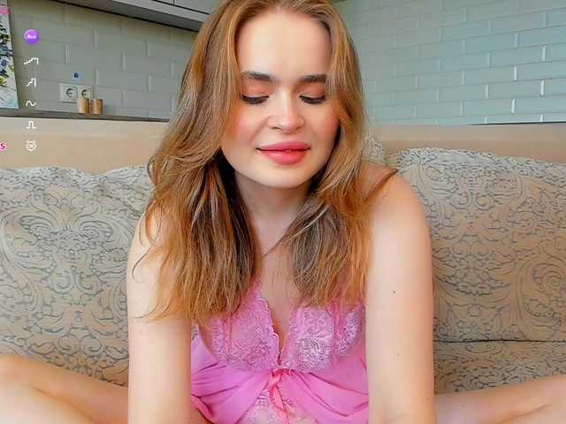 candylia live cam on BongaCams