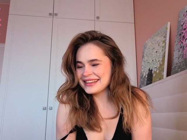 candylia, live now on BongaCams