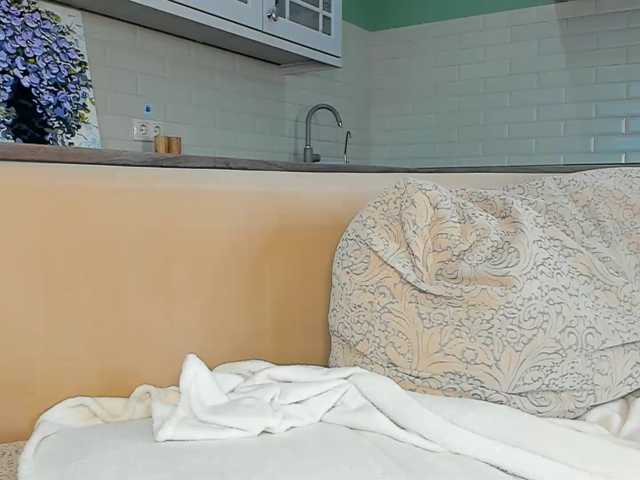 candylia live cam on BongaCams
