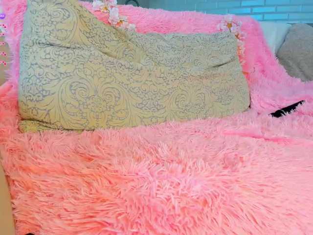 candylia live cam on BongaCams