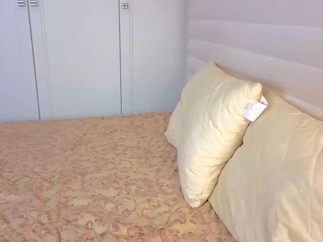 candylia live cam on BongaCams