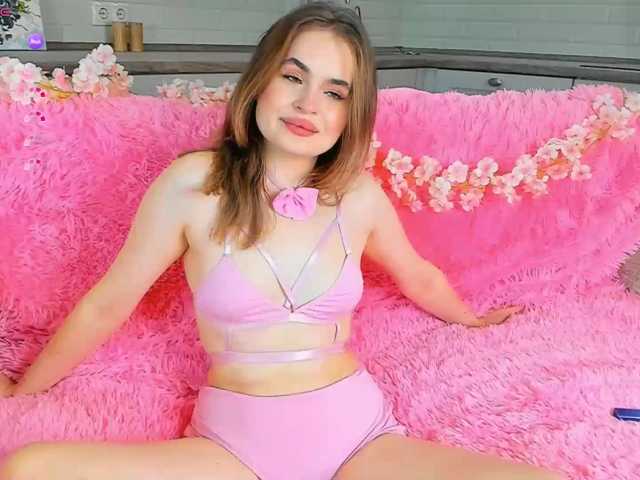 candylia live cam on BongaCams