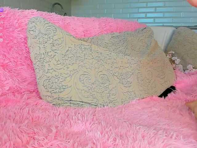 candylia live cam on BongaCams