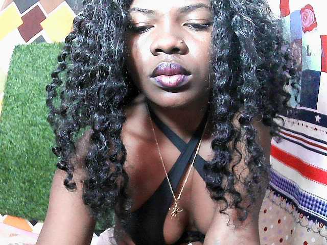 Mayah891 live cam on BongaCams