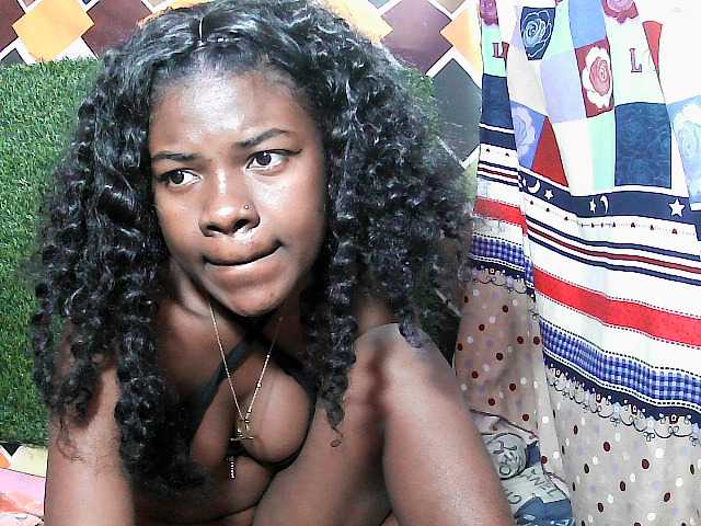 Mayah891 live cam on BongaCams