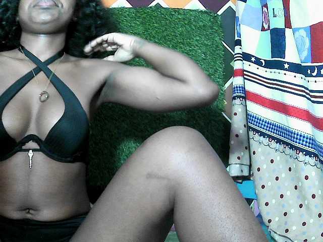Mayah891 live cam on BongaCams