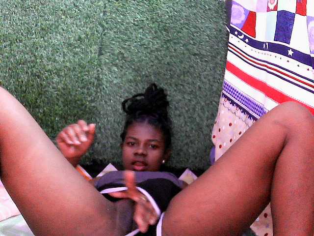 Mayah891 live cam on BongaCams
