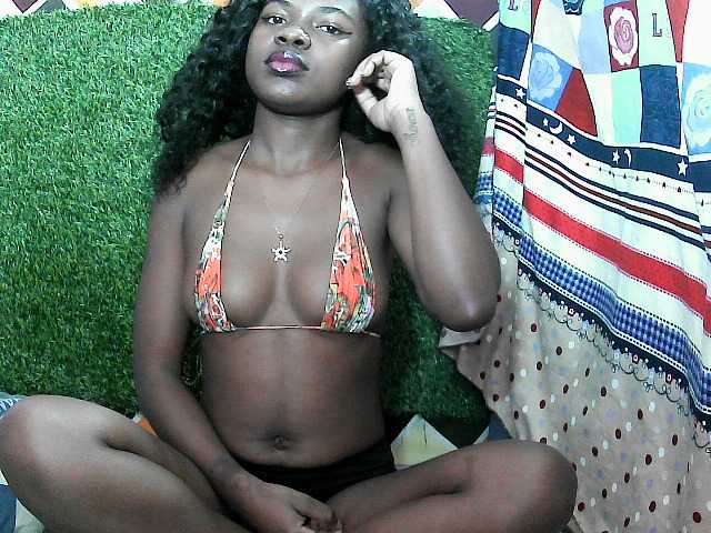 Mayah891 live cam on BongaCams
