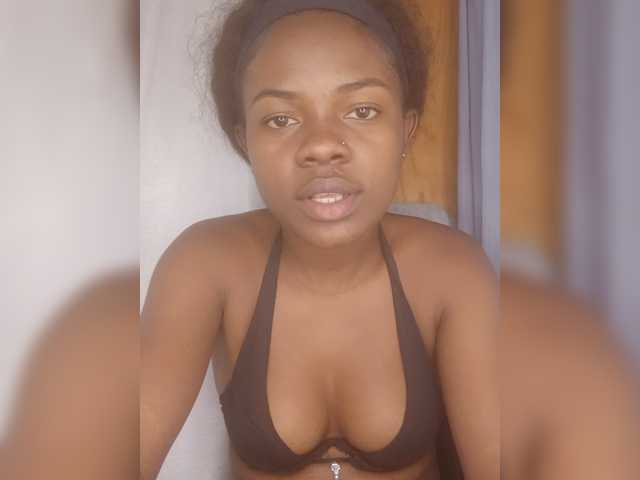 Mayah891 live cam on BongaCams