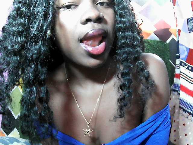 Mayah891 live cam on BongaCams
